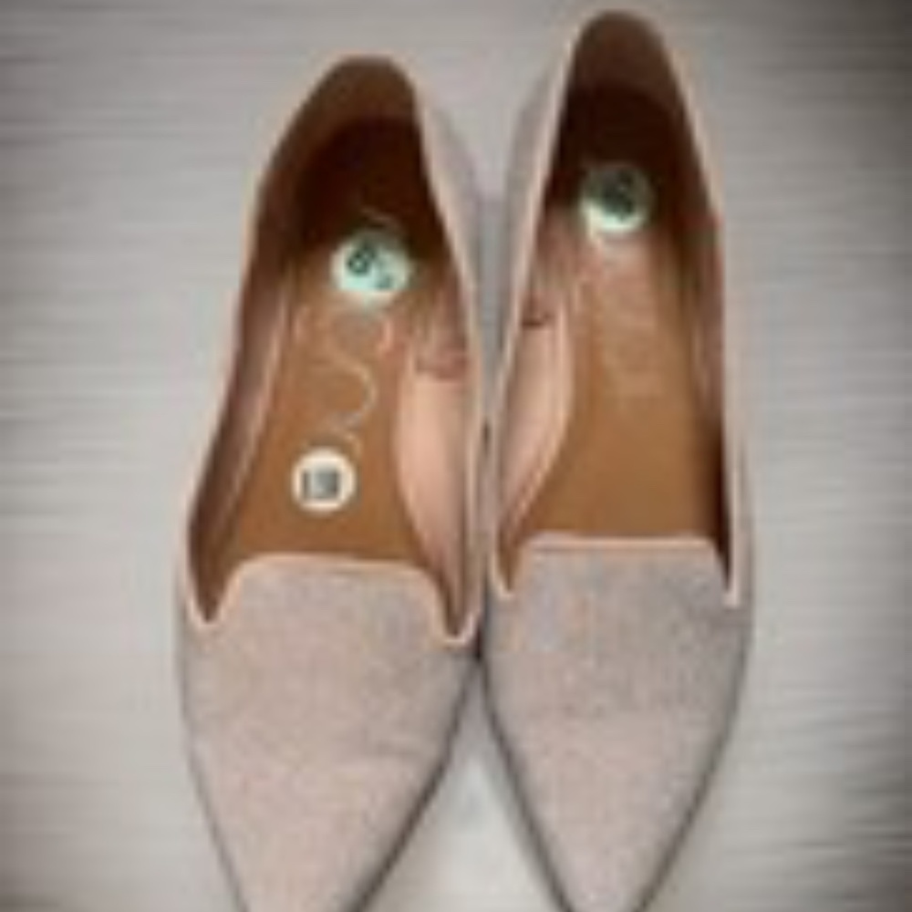 Women's Sugar Flats With Rhinestone Embellishments Light Pink Size 8.5